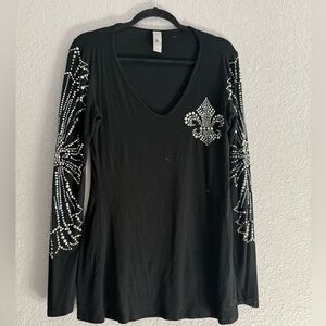 Black Long-Sleeve V-Neck Top with Silver Stud Fleur-de-Lis Accents